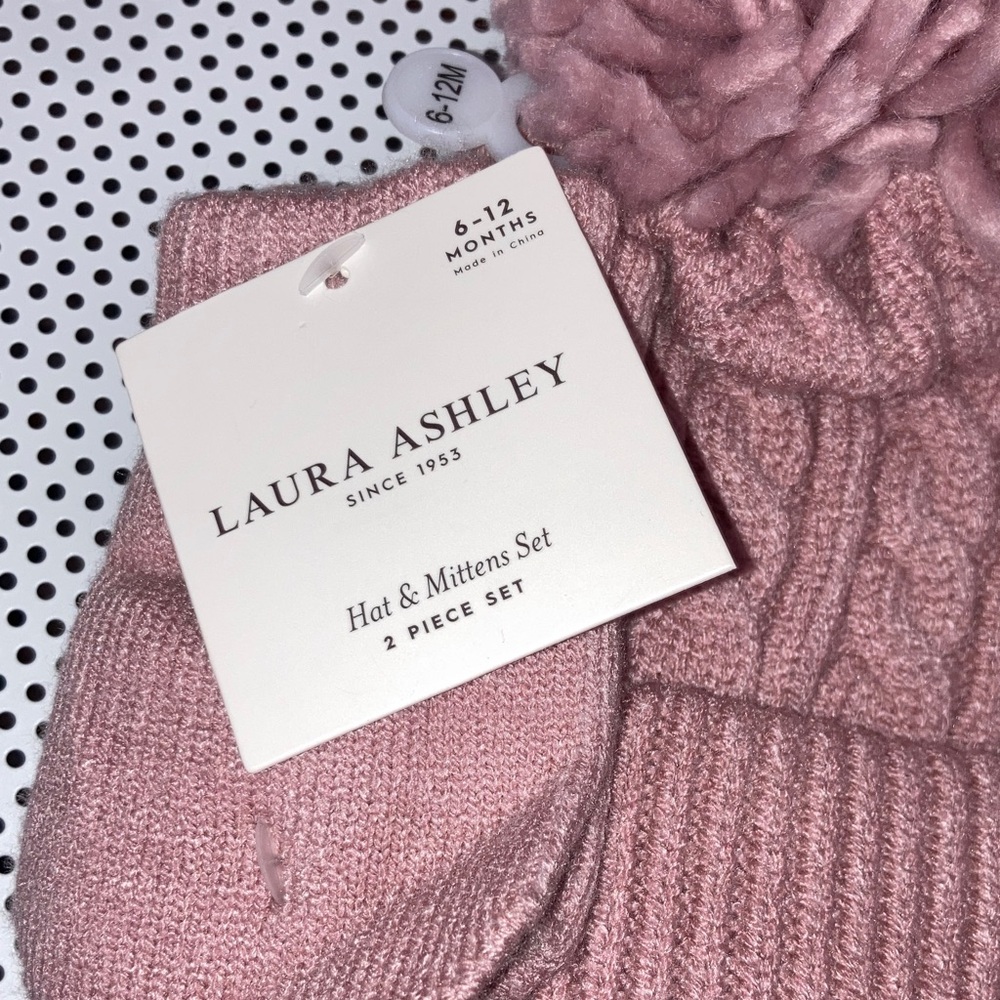 #152. 🆕 NWT - Laura Ashley - Baby Blush Knit Hat and Mittens Set - Picture 2 of 5